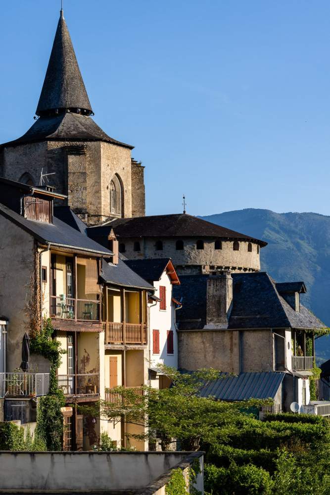 Environnement Le Viscos Hôtel de charme dans les Pyrénées à Saint-Savin - Hôtel restaurant de charme 4 étoiles