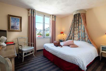 Chambre Le Viscos Hôtel de charme dans les Pyrénées à Saint-Savin - Hôtel restaurant de charme 4 étoiles